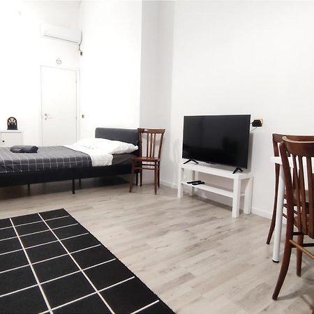 Via Verdi 14 Apartment Каляри Екстериор снимка